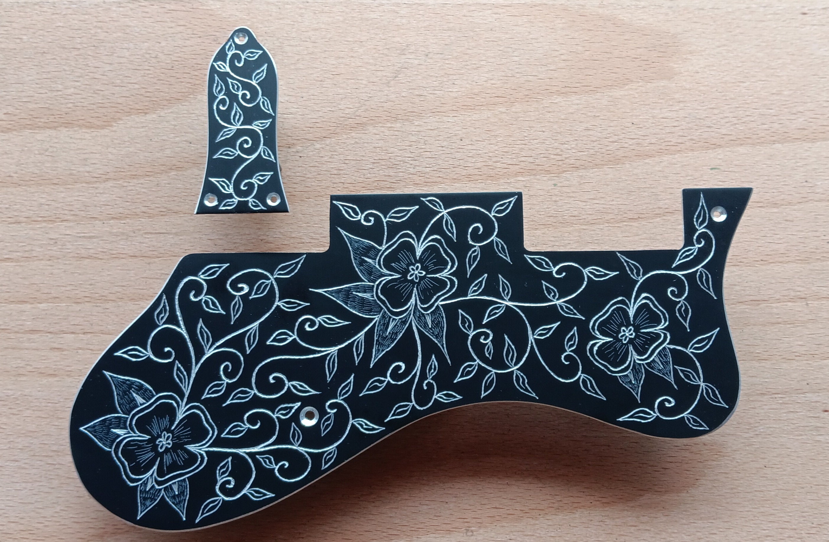 GhostCustomGuitars - Etsy 日本