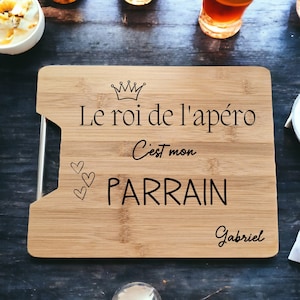 Planche à apéro en bois personnalisé pour parrain ou papy