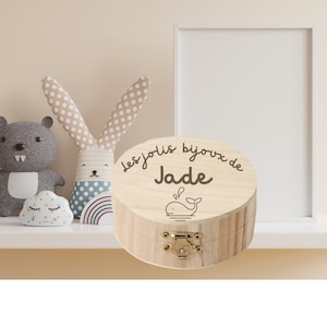 Boîte à Bijoux Enfant en Bois Gravé Personnalisé : Un Trésor Unique pour Votre Petit Trésor