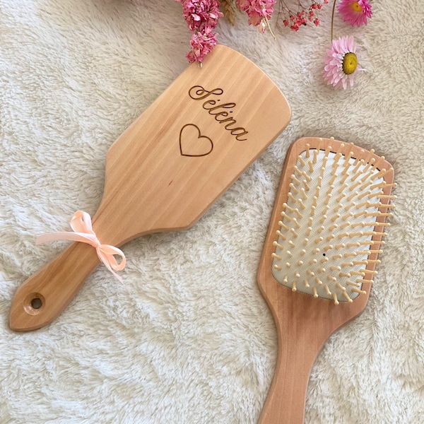 Personalized hairbrush / Women's gift / Daughter gift / Mother's Day
