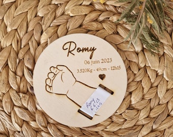 Carte en bois pour bracelet de naissance personnalisé