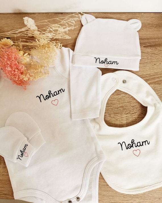 Ensemble bébé personnalisé sale