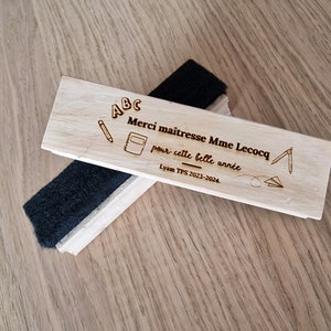 Regalo de fin de año escolar para el maestro: gracias maestro: pincel de madera grabado personalizado en una tabla