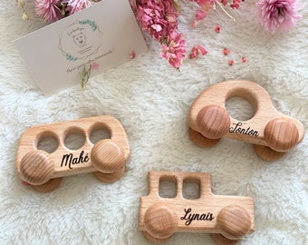 Kleines personalisiertes Auto / Kinderspielzeug aus Holz