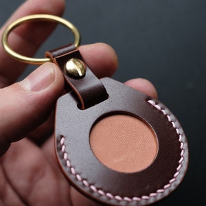 Schale Cordovan Airtag Koffer Leder
