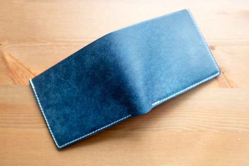 CLASSIC BIFOLD wallet, billfold minimal slim image 8