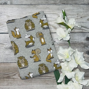 Pile alpino con stampa digitale teneri animali della foresta mix grigio scuro melange maraki