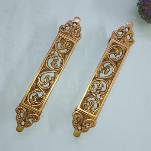 Tibetanska grindhandtag med blommig design | Traditionellt hantverk i mässing, par med beslag, WSR