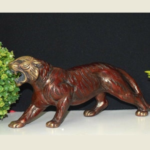 Handicrafts Red Tiger Statue | Brass Leopard Design Handicrafts Showpiece Table Decor