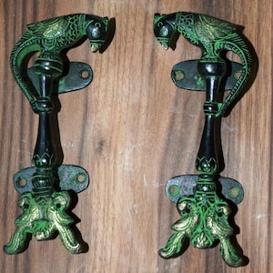 Juego de tiradores de puerta con forma de loro sentado / Manija de puerta de latón con forma de pájaro / Decoración de puerta de habitación con diseño de pavo real