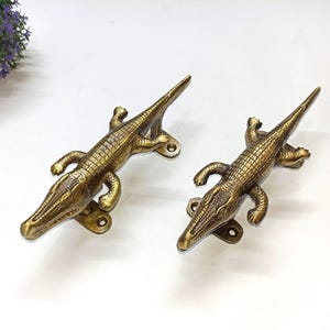 漆塗り真鍮製ワニ口ドア引き手 | 大きなトカゲ型ホームドアハンドル ペア金具