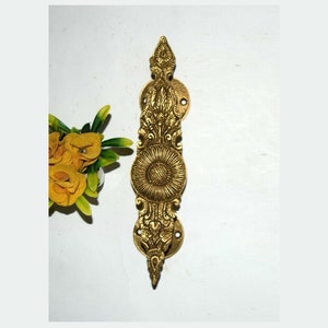 Sunflower Engraving Design Door Pull | Brass Royal Theme Flower Door Handle | Almirah Cupboard Drawer Decoration
