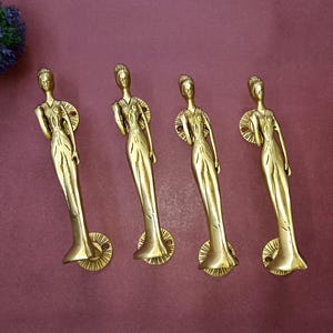 Tirador de puerta con diseño de Reina del Reino / Tirador de latón con forma de dama (2 juegos - 4 piezas)