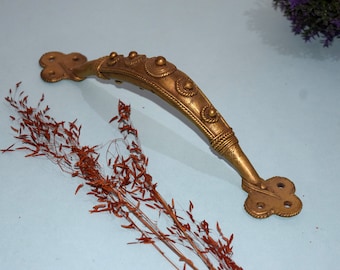 Brass Flower Base Door Handle | Hand Carved Bastar Art Pull | Bungalow Entrance Gate Hardware