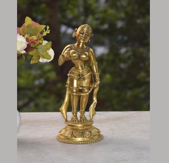 金色の女性像の彫刻 約137cm 金色の女性像の彫刻 約137cm 金色の女性像の彫刻 約137cm