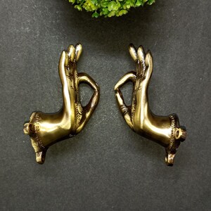 Gelakt messing Yaga handdesign deurtrekker | Buddha Blessings handkastknop paar