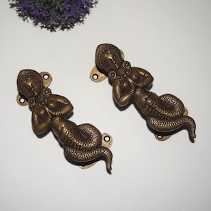 Nagkanya Design 6&#39;&#39; Inches Door Pull | Welcoming Snake Lady Brass Handle Set | Vintage Style Indoor Outdoor Home Decoration