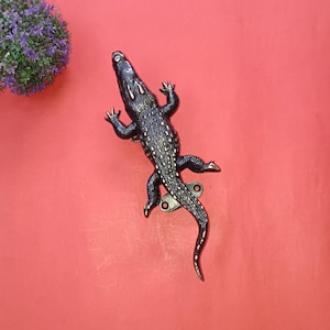 Brass Crocodile Shape Cupboard Pull | Brass Alligator Design One Sided Door Grip Handle | Home Unique Decoration