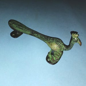 Klamka do drzwi w kształcie pawia z podstawą na palec | Mosiężny uchwyt do drzwi z pawiem | Dekoracja domu w stylu natury