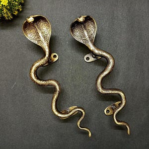 Lackierter Messing Snake Front Türgriff | Reptilien Cobra Design Türgriff-Set Hausdekoration