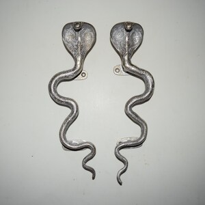 Mosiężna klamka do drzwi z motywem gadów | Klamka z motywem węża pytona | Dekoracja bramy