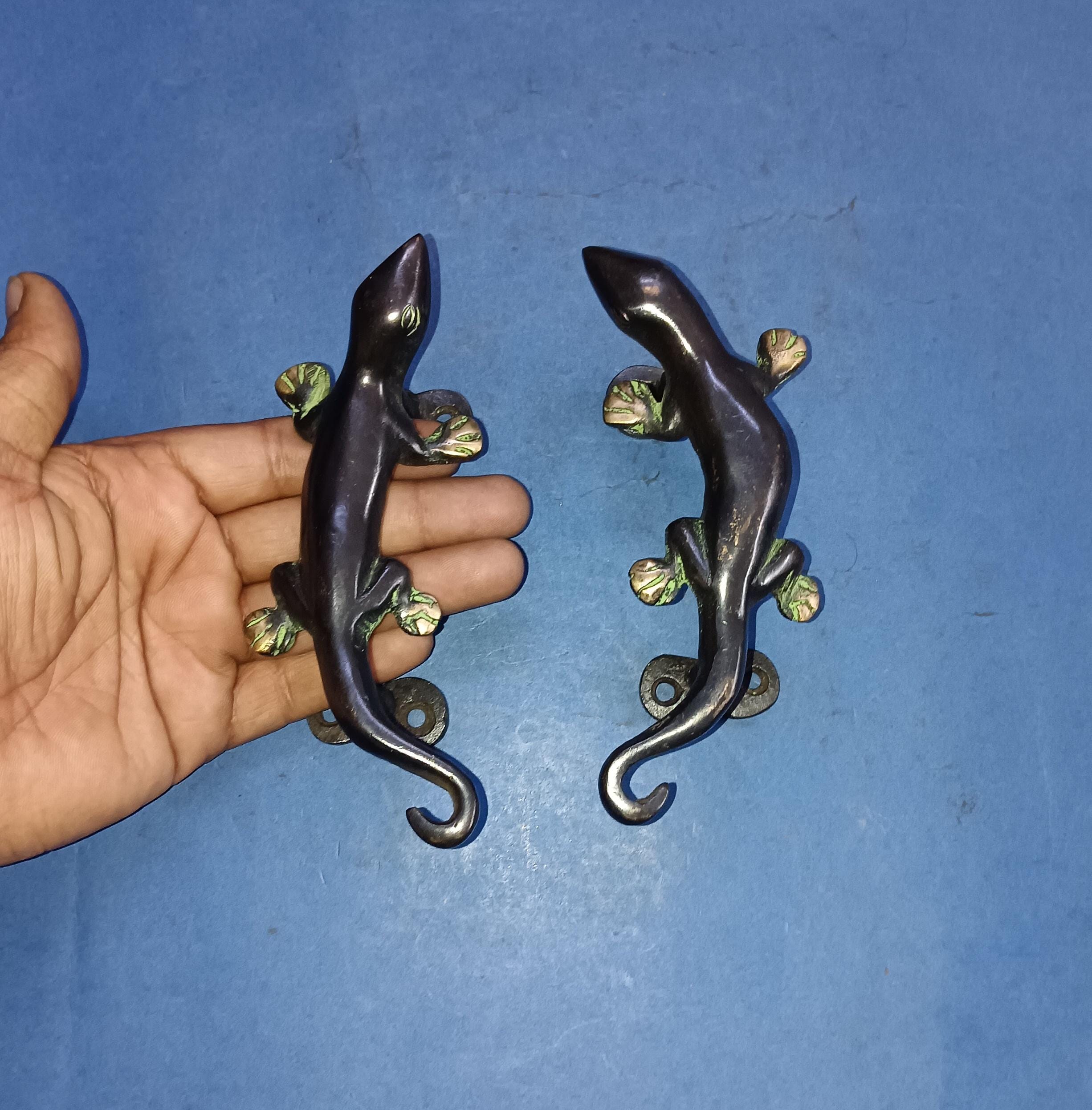 Lizard Shape Brass Handle | Monitor Alligator Door Handle | Club Bar ...