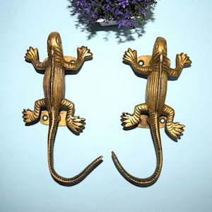 Lizard Door Handle Pair | Brass Saurian Reptile Design Decor Door Pull