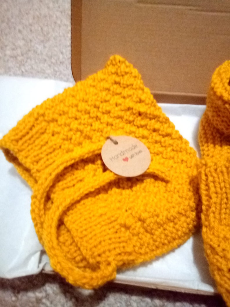 Merino or Vegan Friendly Acrylic Choice of Sizes Colours /& Materials Super Cute Hand Knitted Baby Set
