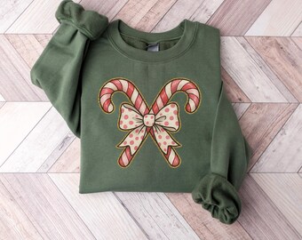 Christmas Candy Cane Sweatshirt, Coquette Xmas Sweatshirt, Candy Bow Christmas Crewneck, Girly Festive Sweatshirt, Winter Holiday Sweatshirt