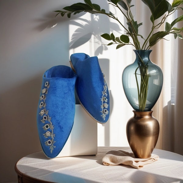 Babouche pointue marocaine pour femme, chaussons en cuir et daim pour évènements, Sheepskin, mules qualité Charming Decorated Blue slip ons