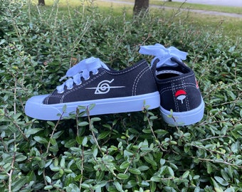 Zapatos inspirados en anime.