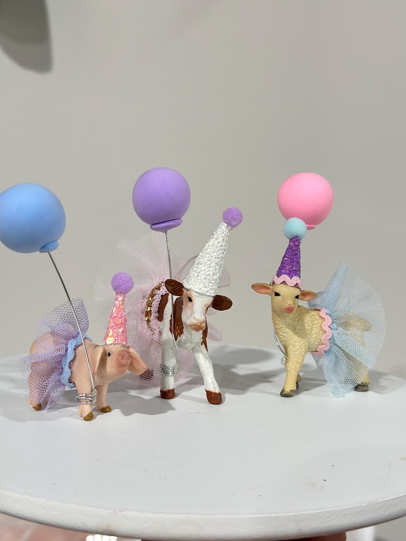 Topper Sapi Farm Animal Cake Topper: Cow & Sheep With Tutu, Balloons - Etsy