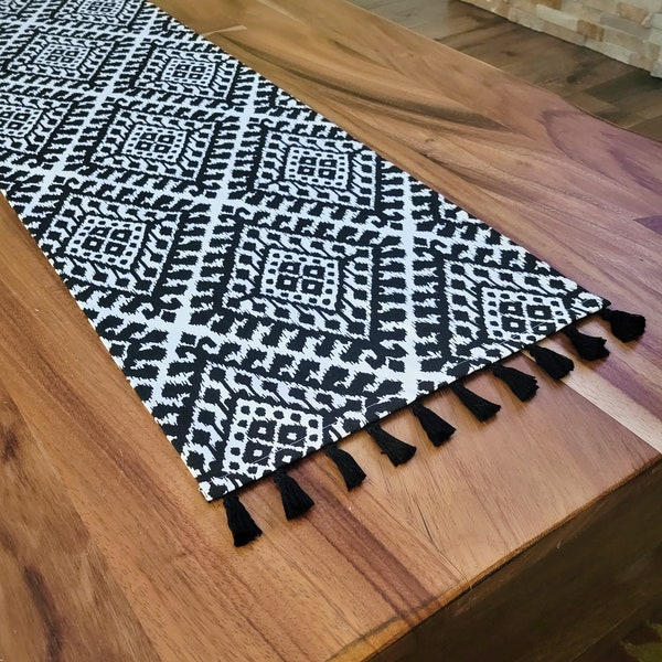 Black White Runner Etsy