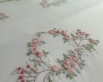 Juego de cama de satén de algodón bordado a mano / Floral tamaño Queen y King