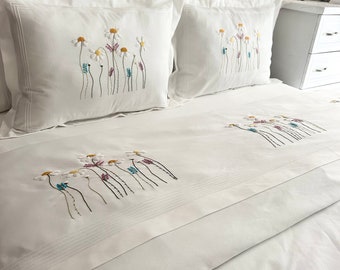 Daisy Model Hand Embroidered Duvet Cover Set | Embroidered Bedding Set | Cotton Satin Bedding Set | Queen and King Size Bedding
