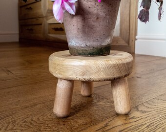 Tiny Round Rustic Plant stool, Small Milking Stool, Small Plant Pot Stand, Reclaimed wood, Handmade