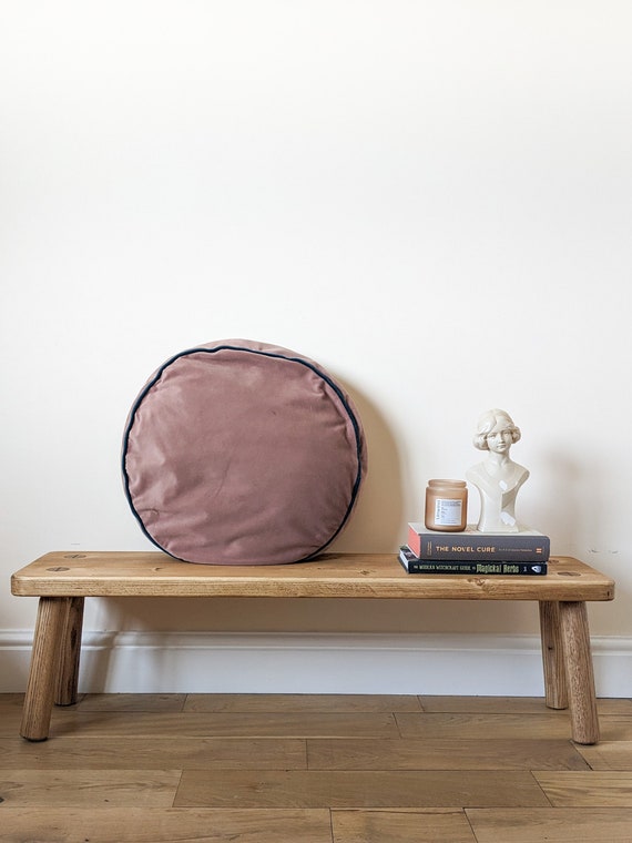 Low 2024 bedroom bench