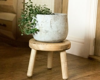 Round Rustic Plant Stool, Reclaimed Wood, Milking Stool, Small Traditional Stool, Display Stool, Handmade