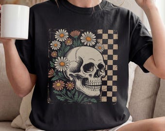 Maglietta con teschio floreale, top in stile soft grunge, t-shirt retrò, maglietta dark academia, colori comodi