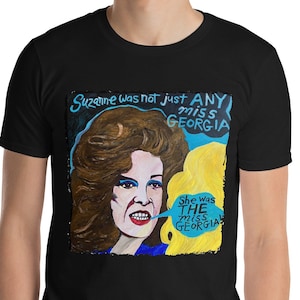 ジュリア・シュガーベイカー Tシャツ ディクシー・カーター 女性デザイナー デルタ・バーク ミス・ジョージア・ワールド ジュリア・サザン・ベル インテリア・アトランタ マージョリー
