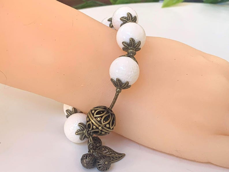 White Fossil Coral Bracelet: Antique Bronze Accents, Large 16mm Beads, Statement Jewelry imagen 3