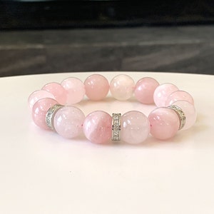 Bracelet quartz rose Grosses perles de quartz rose de 14 mm fabriquées avec un cordon extensible rose de haute qualité, espaceurs en zircone cubique, amour et harmonie image 1