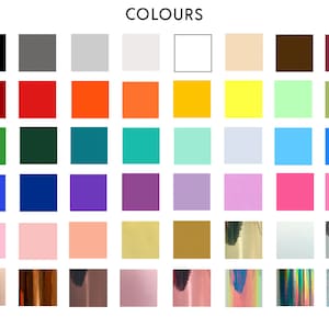 Op de afbeelding: Een kleurenkaart met 36 verschillende kleuren, waaronder zwart, wit, grijs, rood, oranje, geel, groen, blauw, paars, roze, bruin en beige. De kleuren zijn gerangschikt in een rasterpatroon.