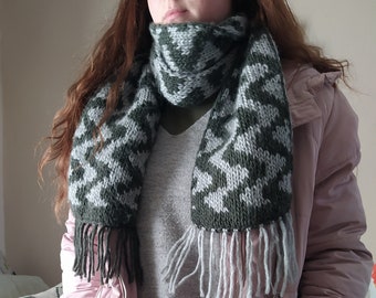 Wavy Days Scarf Knitting Pattern