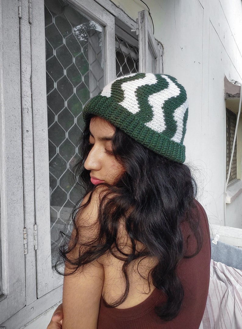 Crochet Wavy Days Beanie Pattern image 7