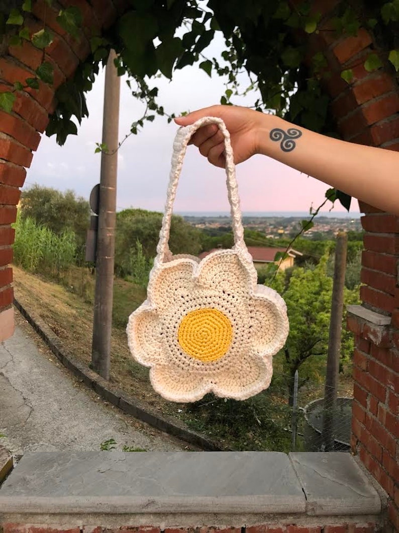 The Daisy Bell Bag Crochet Pattern Etsy