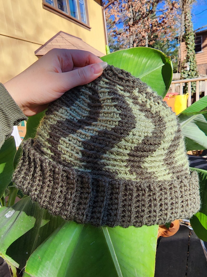 Crochet Wavy Days Beanie Pattern image 9