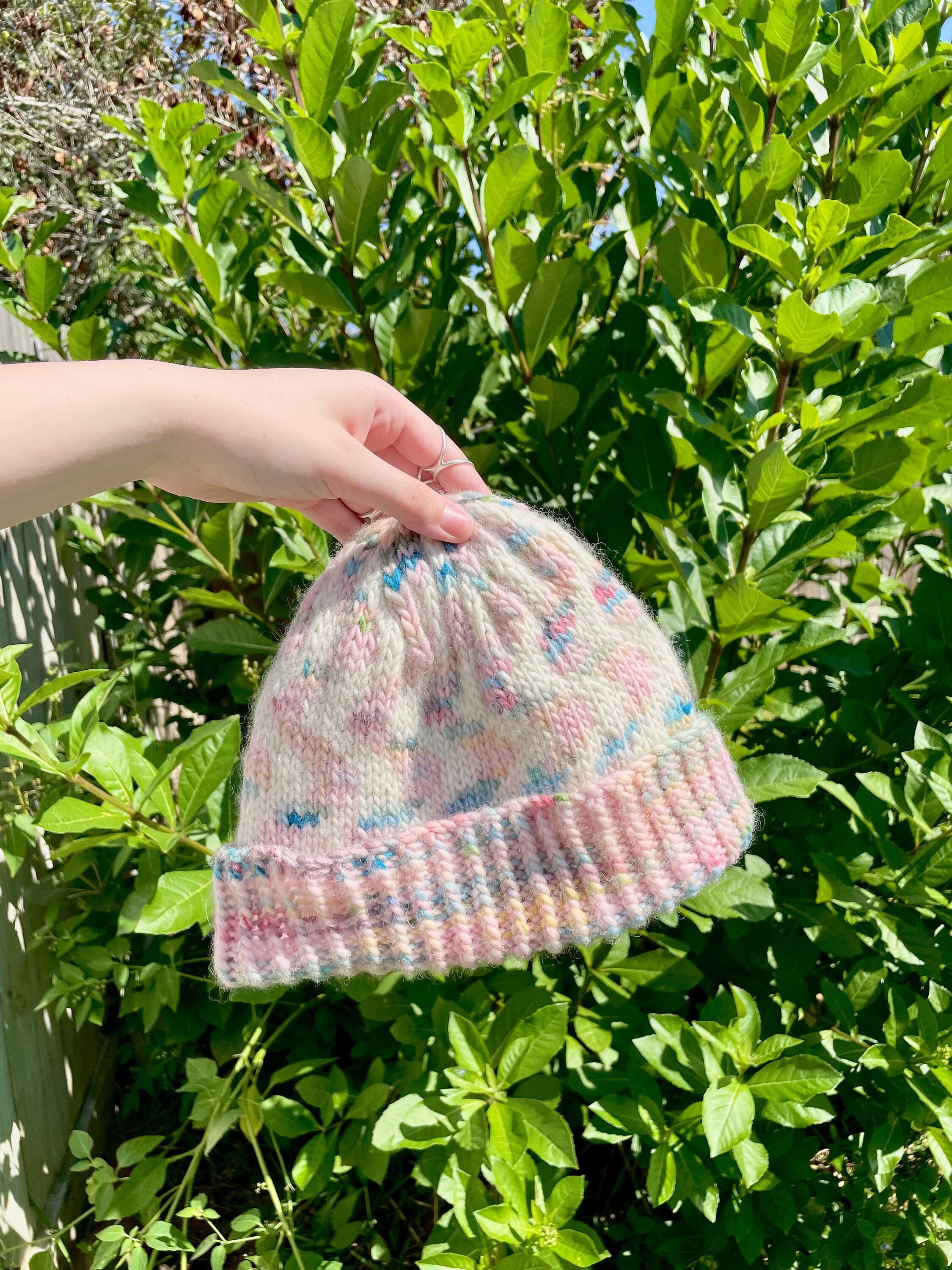Knit Wavy Days Beanie Pattern