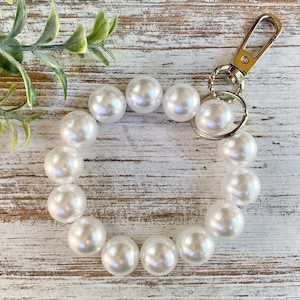 Pearl Keychain Bracelet | Beaded Wristlet | Pearl Bead Key Ring
