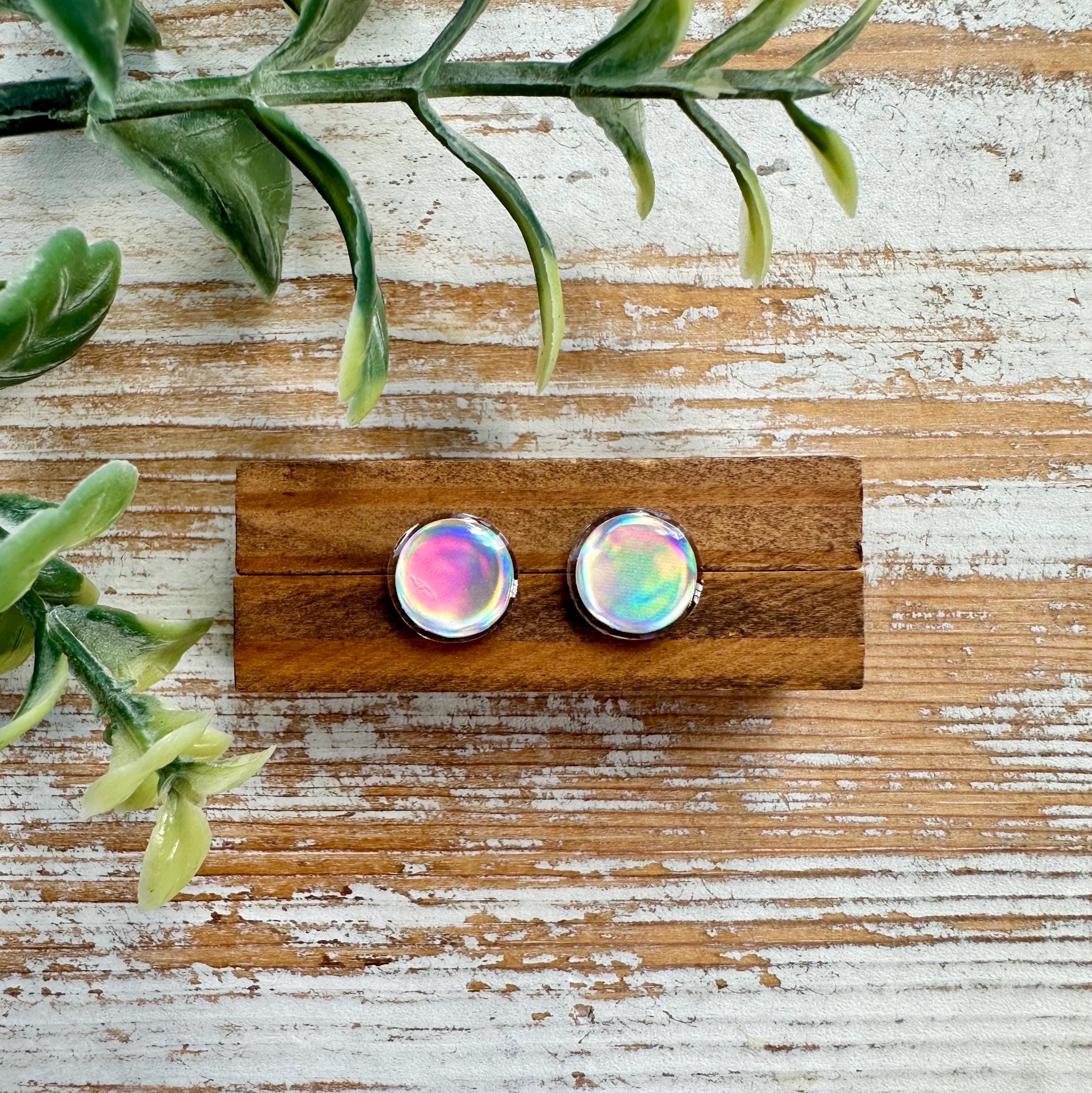 Pendientes iridiscentes con efecto de aceite: cambio de color cromado arcoíris, resina ligera.
